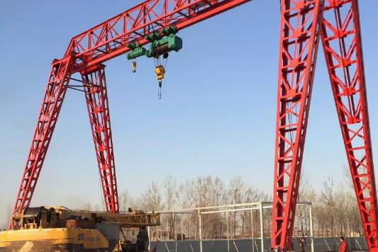 龍門(mén)吊是橋式起重機(jī)嗎？龍門(mén)吊和橋式起重機(jī)有什么區(qū)別？