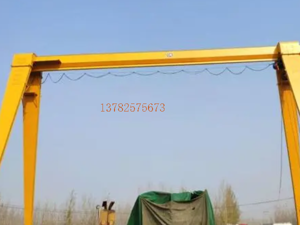 操作龍門吊時(shí)如何保證視野清晰，避免盲區(qū)？